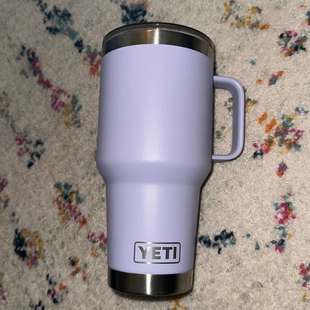 YETI Rambler Tumbler with Handle and Straw Lid, Vacuum Insulated Travel Mug